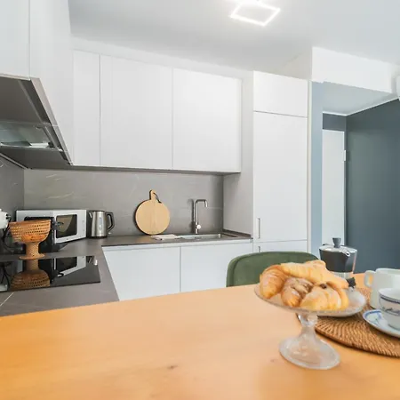 Princess Sofia's Retreat By Rent Apartament Como