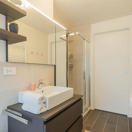 Princess Sofia's Retreat By Rent Apartament Como